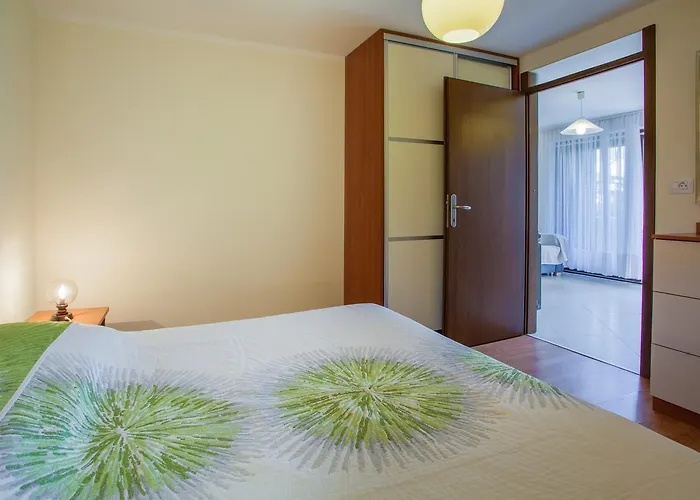 Apartment Ljubo & Lili *