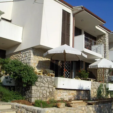 Ljubo & Lili Apartment Cres