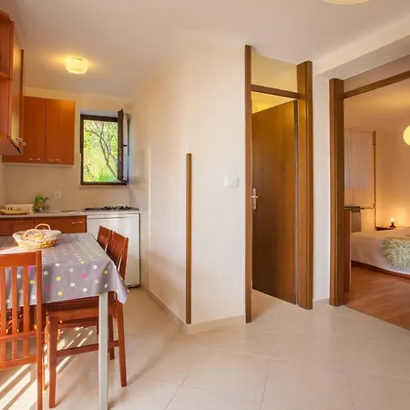 Apartment Ljubo & Lili